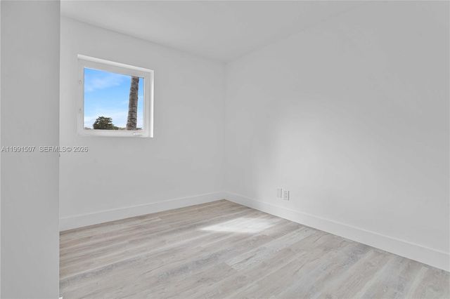 4157 SW 49th Ct, Dania Beach, FL 33314