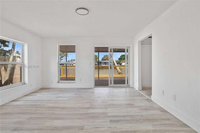 4157 SW 49th Ct, Dania Beach, FL 33314