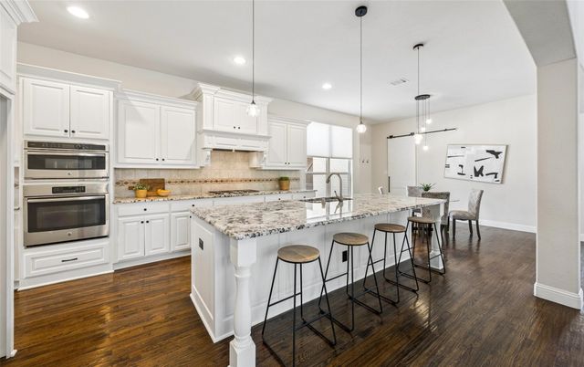 4664 Maverick Way, Carrollton, TX 75010