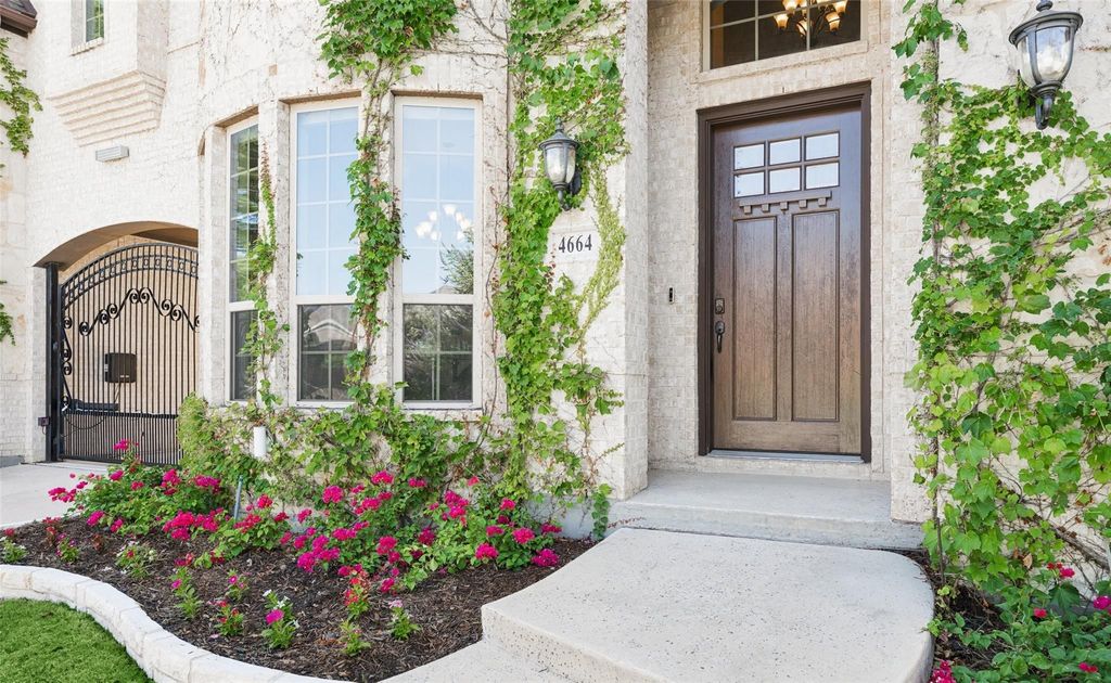 4664 Maverick Way, Carrollton, TX 75010 — photo 2