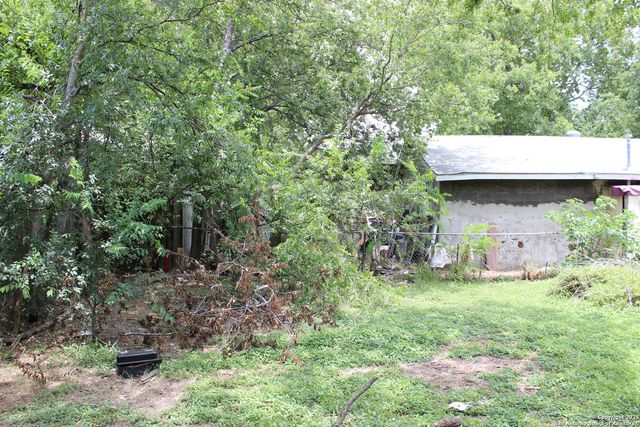 365 N San Gabriel Ave, San Antonio, TX 78237