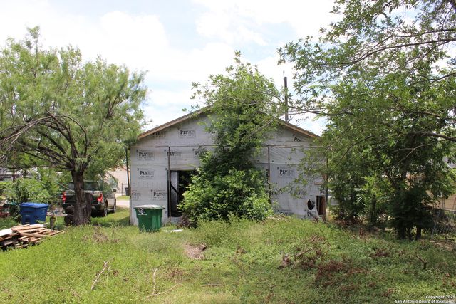 365 N San Gabriel Ave, San Antonio, TX 78237