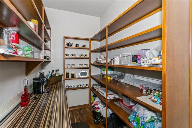 4054 N Stone Barn St, Maize, KS 67101