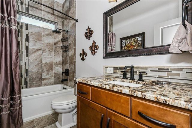 4054 N Stone Barn St, Maize, KS 67101