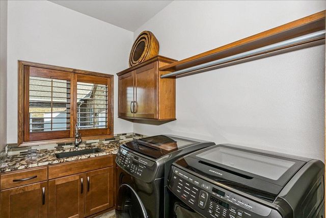 4054 N Stone Barn St, Maize, KS 67101