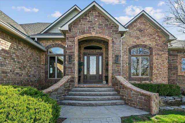 4054 N Stone Barn St, Maize, KS 67101