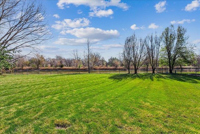 4054 N Stone Barn St, Maize, KS 67101