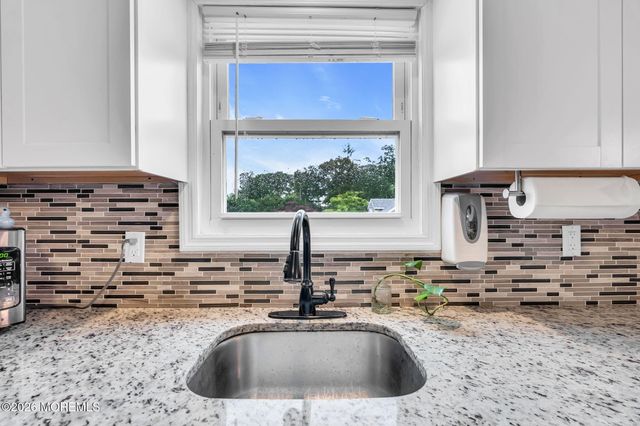 239 Cape May Avenue, Bayville, NJ 08721