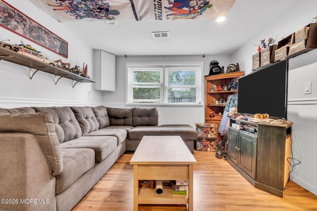 239 Cape May Avenue, Bayville, NJ 08721