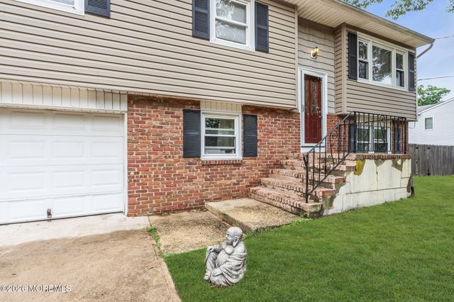 239 Cape May Avenue, Bayville, NJ 08721