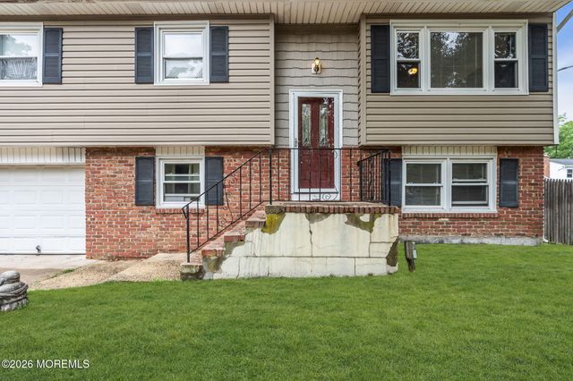239 Cape May Avenue, Bayville, NJ 08721