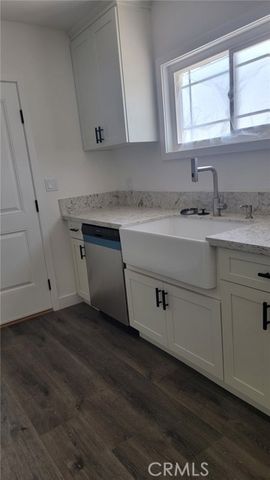 880 S State, Hemet, CA 92543