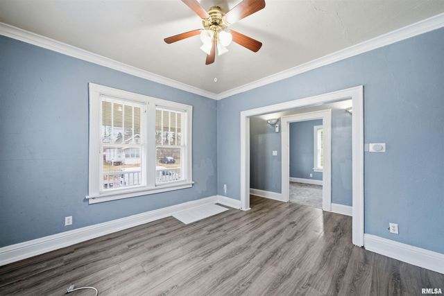 2002 N ELLIS Street, Peoria, IL 61604