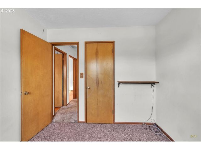 341 Se 153RD Ave, Portland, OR 97233