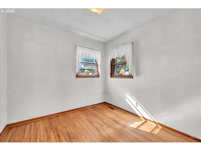 341 Se 153RD Ave, Portland, OR 97233