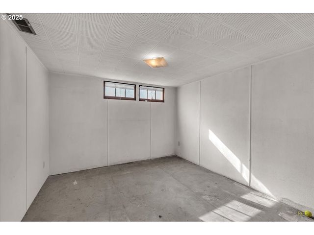 341 Se 153RD Ave, Portland, OR 97233