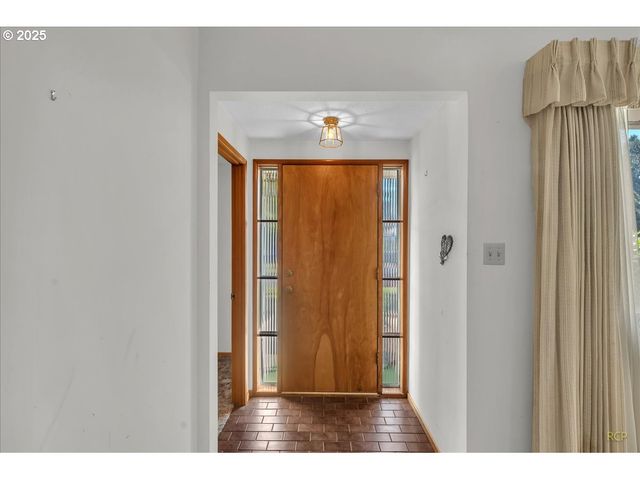 341 Se 153RD Ave, Portland, OR 97233