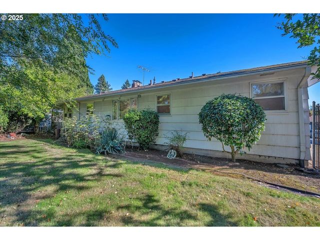 341 Se 153RD Ave, Portland, OR 97233