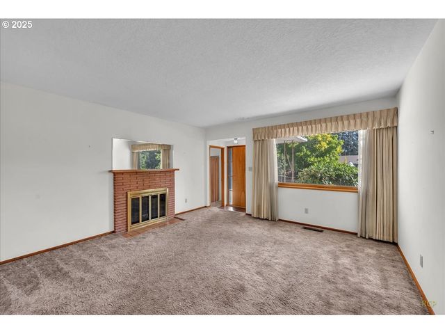 341 Se 153RD Ave, Portland, OR 97233