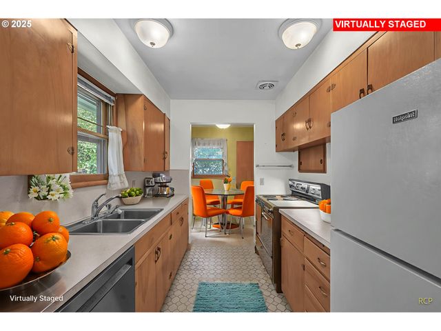 341 Se 153RD Ave, Portland, OR 97233