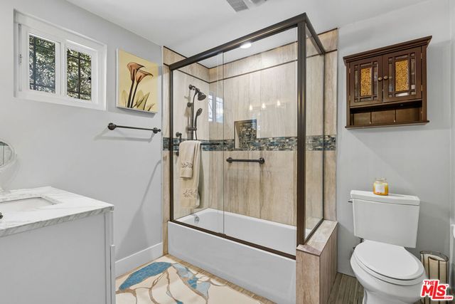 2114 W 28th Street, Los Angeles, CA 90018