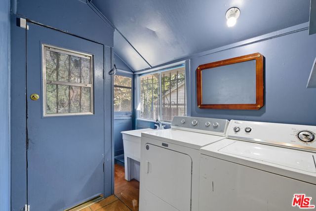 2114 W 28th Street, Los Angeles, CA 90018