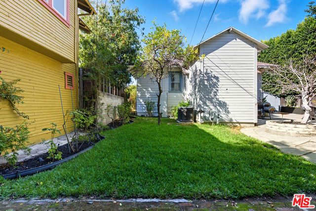2114 W 28th Street, Los Angeles, CA 90018