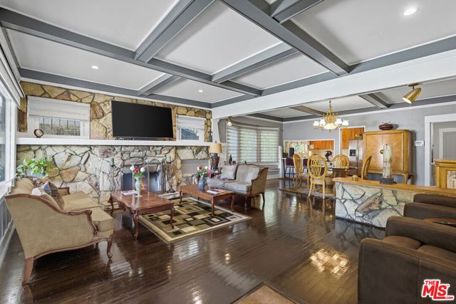 2114 W 28th Street, Los Angeles, CA 90018