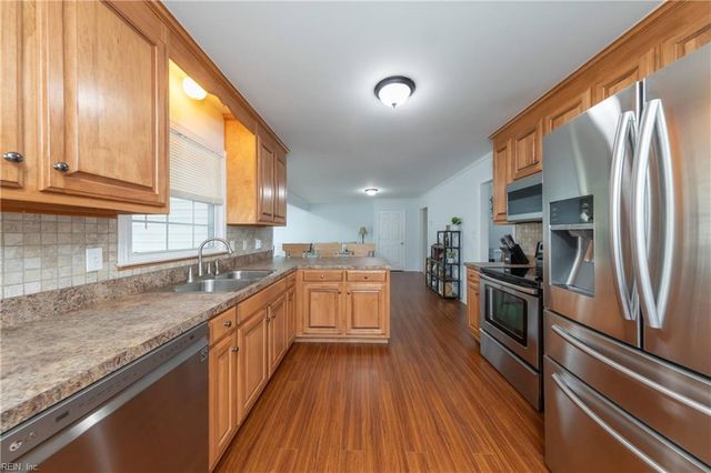 685 Lucas Creek RD, Newport News, VA 23602