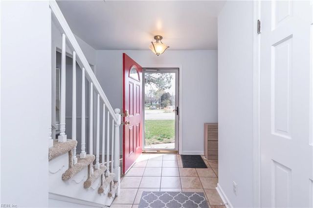 685 Lucas Creek RD, Newport News, VA 23602