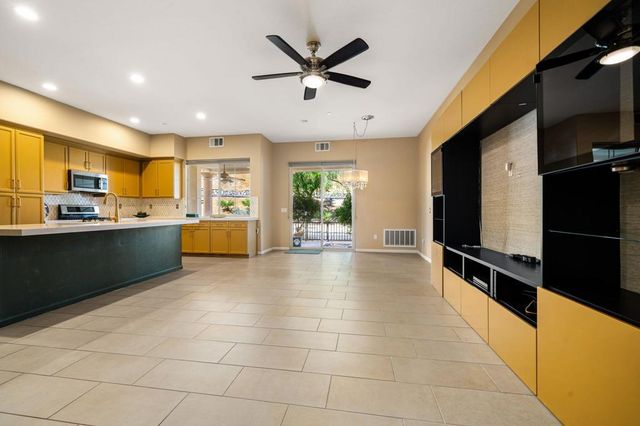 2203 Via Calderia 2203, Palm Desert, CA 92260