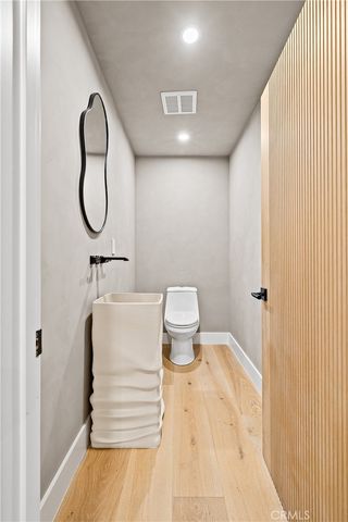 5157 Woodley Avenue, Encino, CA 91436