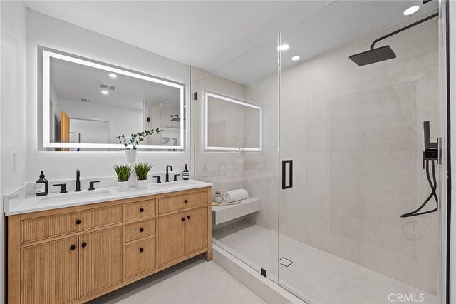 5157 Woodley Avenue, Encino, CA 91436