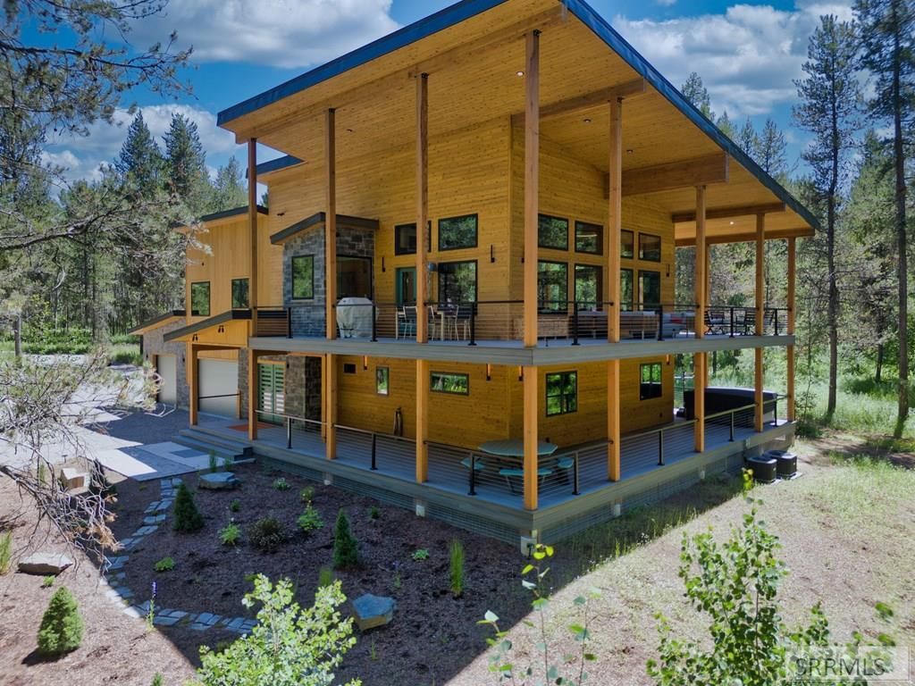4327 Bridger Ridge, Ashton, ID 83420