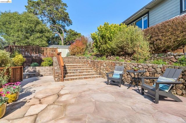 5861 5861 Bernhard Ave, Richmond, CA 94805