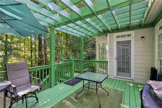 1611 Flowering Dogwood Drive, Powder Springs, GA 30127