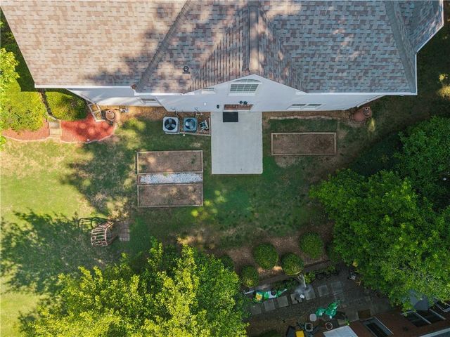 1611 Flowering Dogwood Drive, Powder Springs, GA 30127
