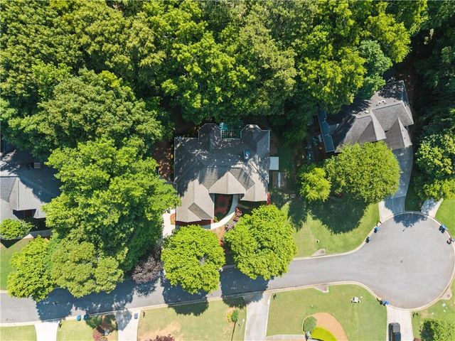 1611 Flowering Dogwood Drive, Powder Springs, GA 30127