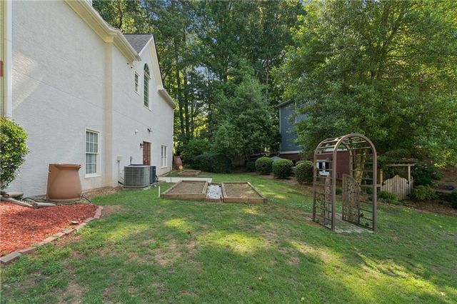 1611 Flowering Dogwood Drive, Powder Springs, GA 30127