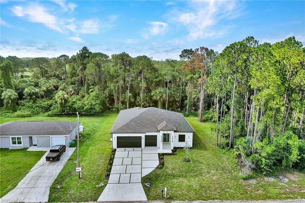 8027 Royal CIR, LABELLE, FL 33935 — photo 5