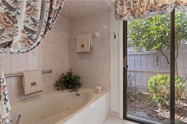 305 W Chase Street, Hernando, FL 34442