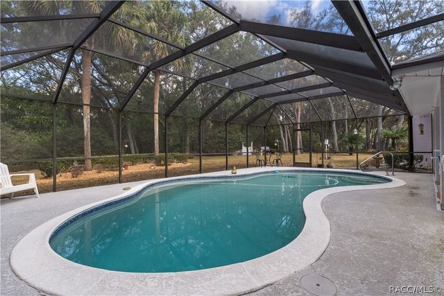 305 W Chase Street, Hernando, FL 34442