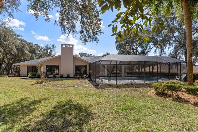 305 W Chase Street, Hernando, FL 34442