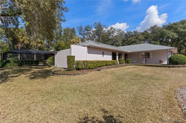 305 W Chase Street, Hernando, FL 34442