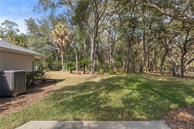 305 W Chase Street, Hernando, FL 34442