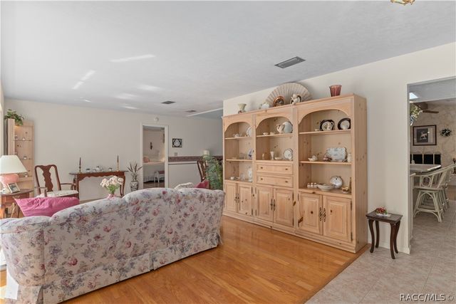 305 W Chase Street, Hernando, FL 34442