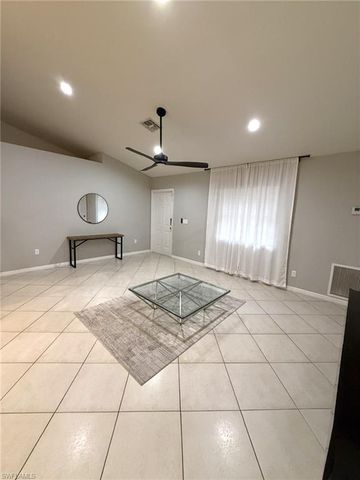 2060 22nd AVE NE, Naples, FL 34120