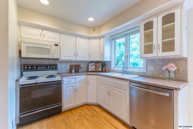 1455 S 123rd Street, Omaha, NE 68144
