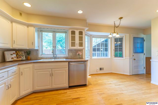 1455 S 123rd Street, Omaha, NE 68144