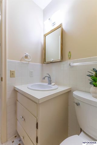 1455 S 123rd Street, Omaha, NE 68144